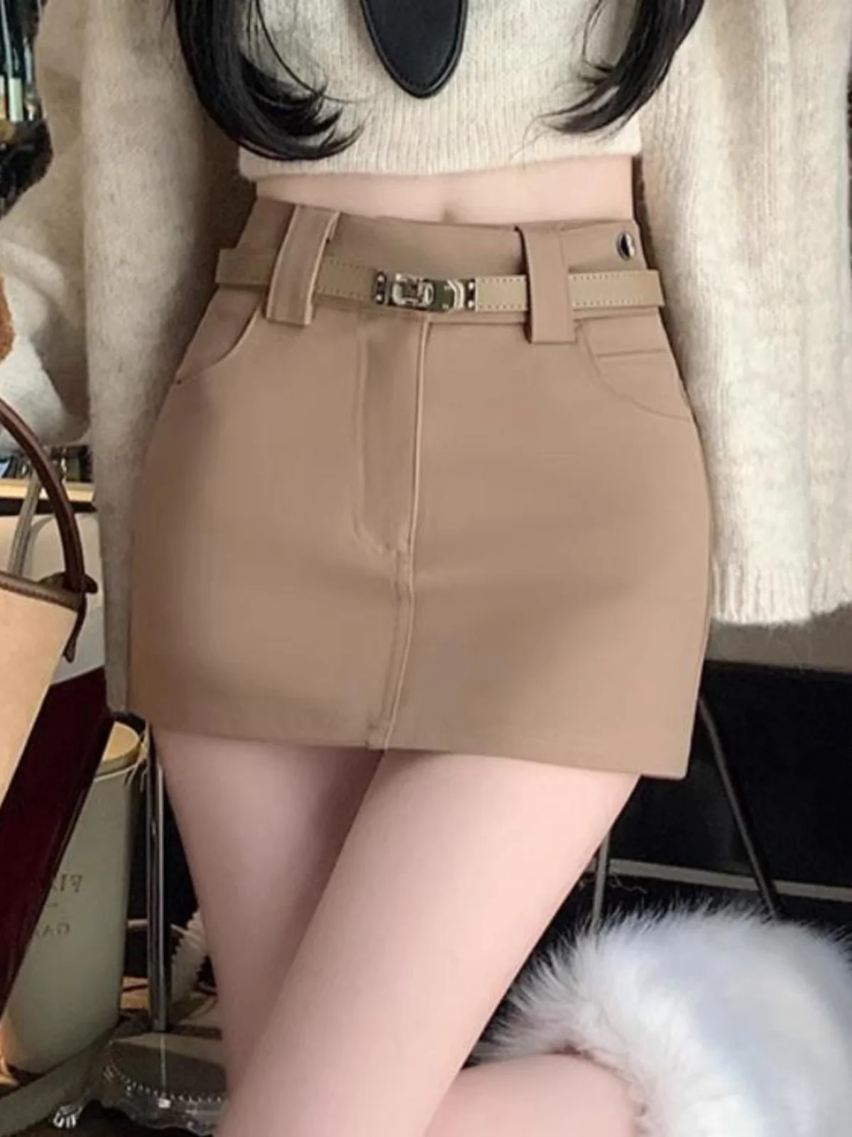 Khaki High Waist A-Line Skirt for Women Commute Style Slimming Short Skirt Trendy Female Korean Version Polyester Fiber
Khaki High Waist A-Line Skirt for Women Commute Style Slimming Short Skirt Trendy Female Korean Version Polyester Fiber