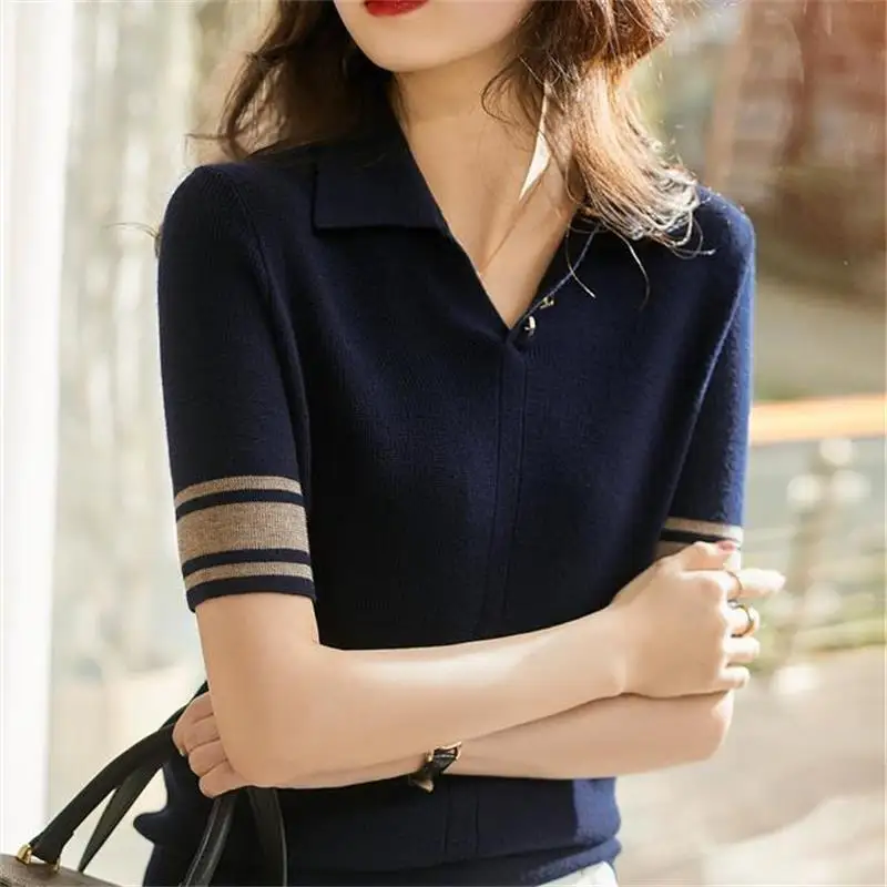 Fashion Lapel Spliced Button Striped Blouse Women's Clothing 2024 Spring New Loose Casual Pullovers All-match Commuter Shirt
Fashion Lapel Spliced Button Striped Blouse Women's Clothing 2024 Spring New Loose Casual Pullovers All-match Commuter Shirt