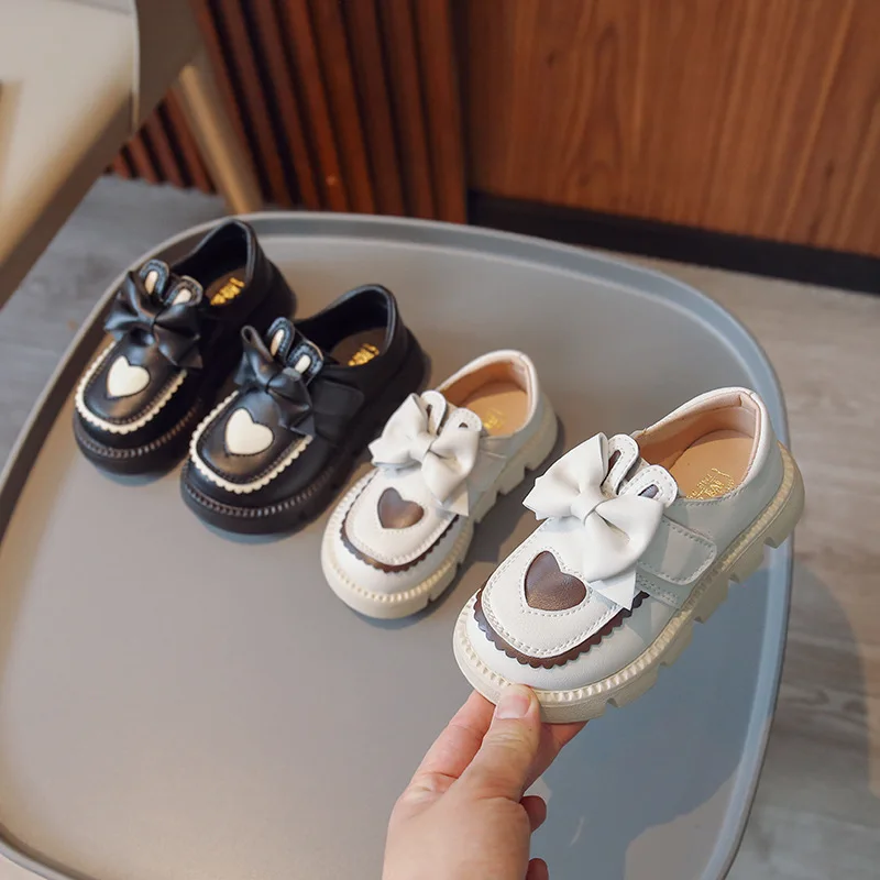 Girls Leather Shoes with Bow-knot Children Bunny Princess Shoes Soft Sole Fashion Kids Loafers All Match 2024 Spring Autumn New
Girls Leather Shoes with Bow-knot Children Bunny Princess Shoes Soft Sole Fashion Kids Loafers All Match 2024 Spring Autumn New