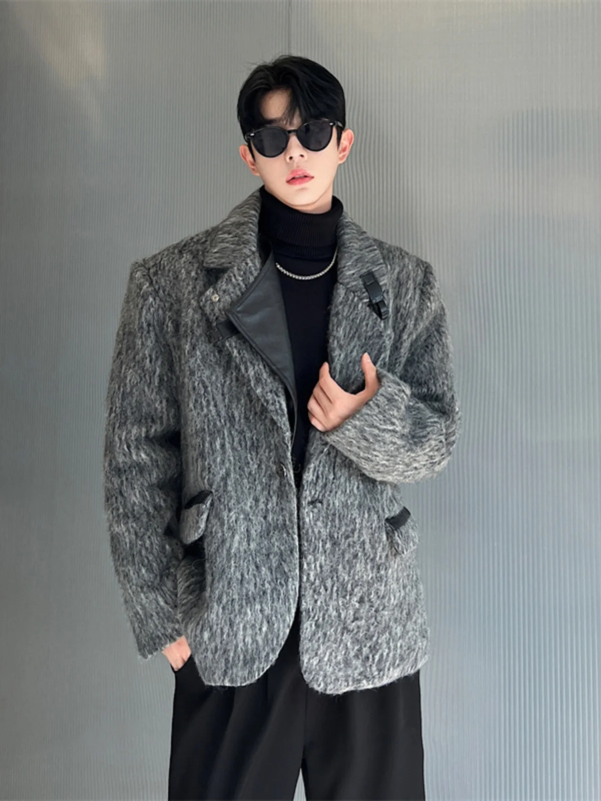 Trendy Korean Brand Men's Autumn Winter Cheered Woolen Suit Jaet Premium Design Sensation Classic Single Button Coat
Trendy Korean Brand Men's Autumn Winter Cheered Woolen Suit Jaet Premium Design Sensation Classic Single Button Coat