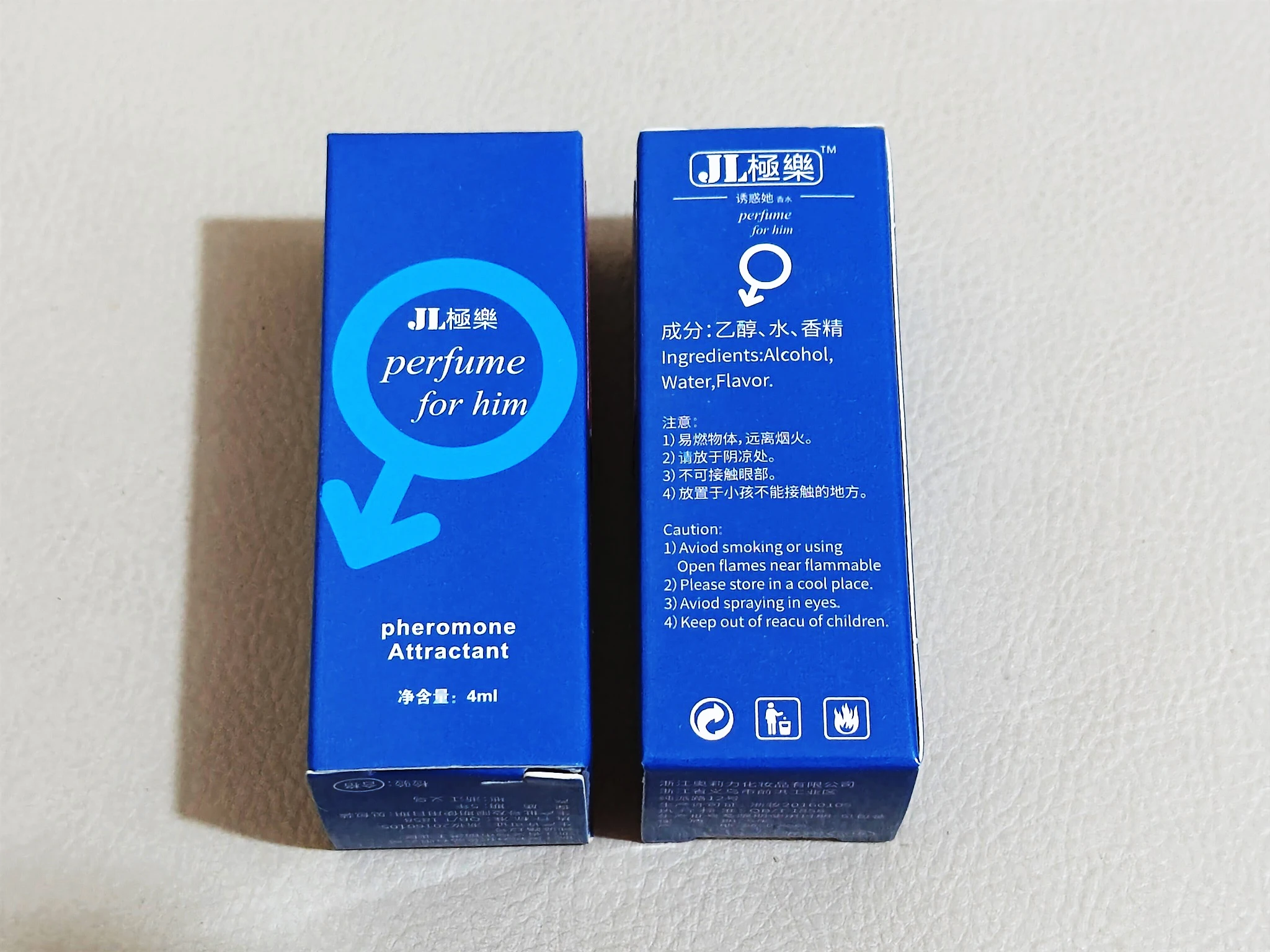 1/3/5/7/10pcs JI LE Pheromone Perfume Atrract Woman Body Spray Flirt Attract Boy Scented Water for Men Use
1/3/5/7/10pcs JI LE Pheromone Perfume Atrract Woman Body Spray Flirt Attract Boy Scented Water for Men Use