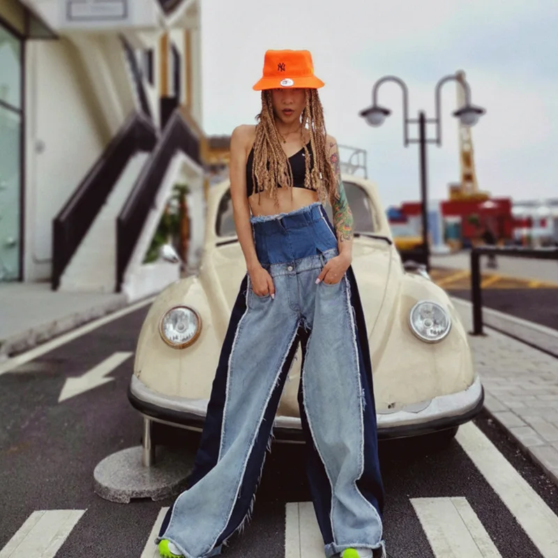 Spring new high waist loose personality color matching pendant straight mopping denim wide-leg pants fashion simple luxury tempe
Spring new high waist loose personality color matching pendant straight mopping denim wide-leg pants fashion simple luxury tempe