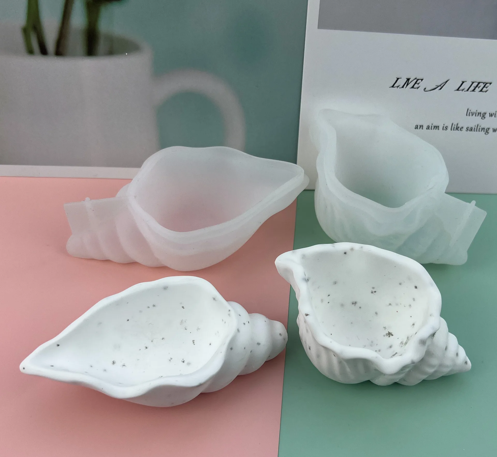 DIY Conch Shaped Silicone Storage Box Jewelry Mold Jewelry Accessories Shell Resin Mold
DIY Conch Shaped Silicone Storage Box Jewelry Mold Jewelry Accessories Shell Resin Mold