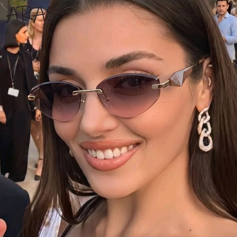 Y2K Punk Cat Eye Rimless Sunglasses Women 2026 Luxury Designer Irregular Frameless Sun Glasses Lady Eyewear Fashion Party Shades
Y2K Punk Cat Eye Rimless Sunglasses Women 2026 Luxury Designer Irregular Frameless Sun Glasses Lady Eyewear Fashion Party Shades