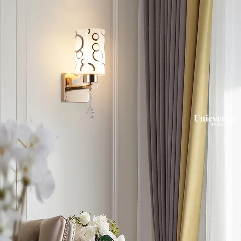 Modern minimalist glass wall lamp single head bedside aisle lamp living room bedroom home decoration wall lamp
Modern minimalist glass wall lamp single head bedside aisle lamp living room bedroom home decoration wall lamp
