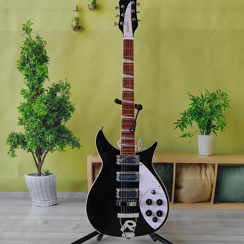 High-quality original black electric guitar with body binding, rosewood fretboard, stainless steel frets, 21 frets and 6 strings
High-quality original black electric guitar with body binding, rosewood fretboard, stainless steel frets, 21 frets and 6 strings