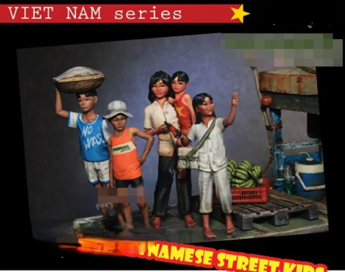 1/35 Scale Resin Figure Model Kit Vietnam War Civilian Women and Children Micro Scene Layout Unpainted Unassembled DIY Toys
1/35 Scale Resin Figure Model Kit Vietnam War Civilian Women and Children Micro Scene Layout Unpainted Unassembled DIY Toys