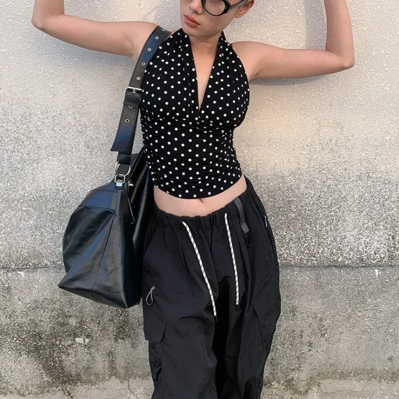 Лето 202, женский облегающий жилет без рукавов с v-образным вырезом и бретельками в горошек, стильный топ с подвесным воротником, модный модный повседневный топ на бретелях
Лето 202, женский облегающий жилет без рукавов с v-образным вырезом и бретельками в горошек, стильный топ с подвесным воротником, модный модный повседневный топ на бретелях