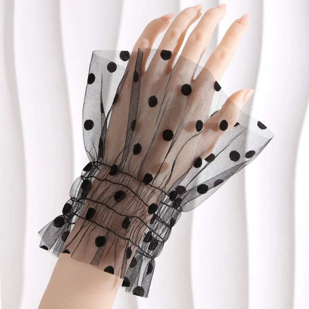 Fashion Accessory Pleated Tulle Polka Dot Fake Cuffs Ruffle Elastic False Sleeve Thin Mesh Detachable Wristband Wedding Dress
Fashion Accessory Pleated Tulle Polka Dot Fake Cuffs Ruffle Elastic False Sleeve Thin Mesh Detachable Wristband Wedding Dress