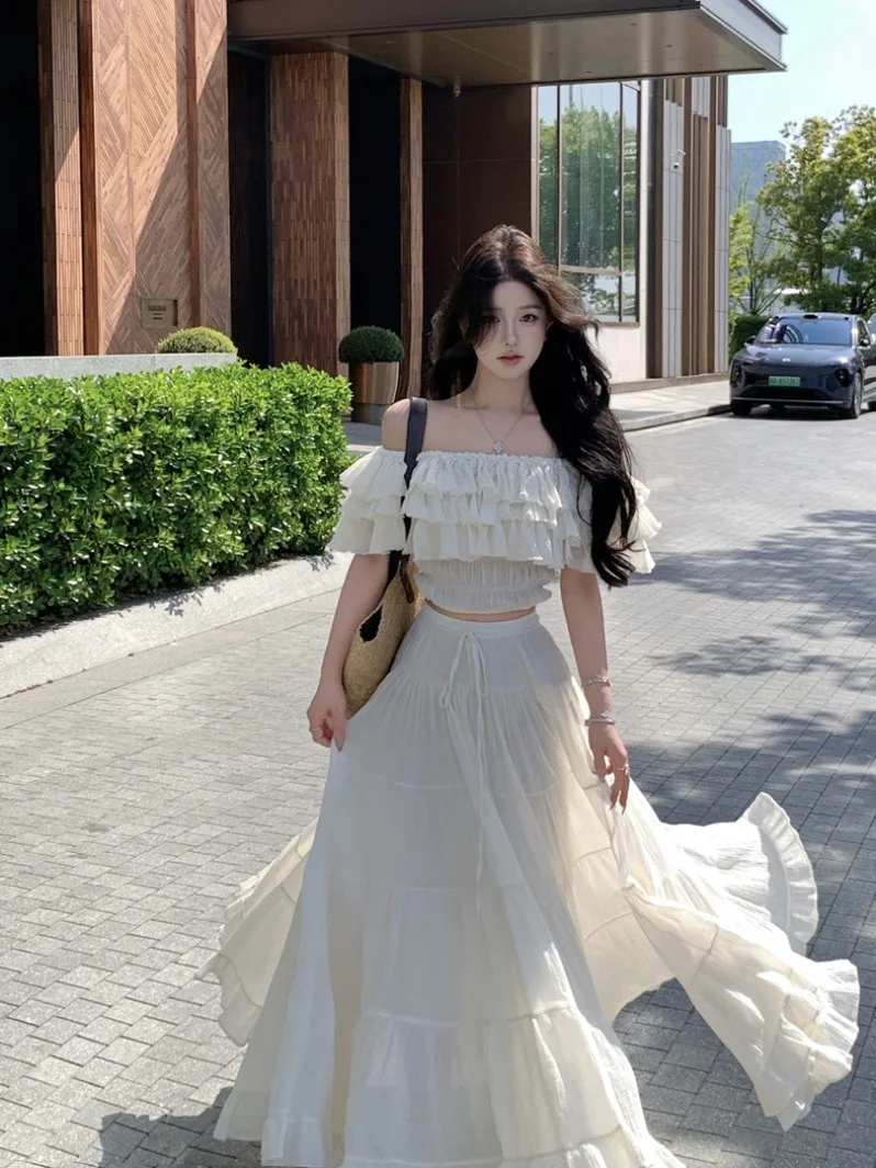 Fashionable High Waist Maxi Skirt And Shirt Set Women's Summer Outfit with Lace Trim One Shoulder Top And Midi Skirt Two Piec...
Fashionable High Waist Maxi Skirt And Shirt Set Women's Summer Outfit with Lace Trim One Shoulder Top And Midi Skirt Two Piec...
