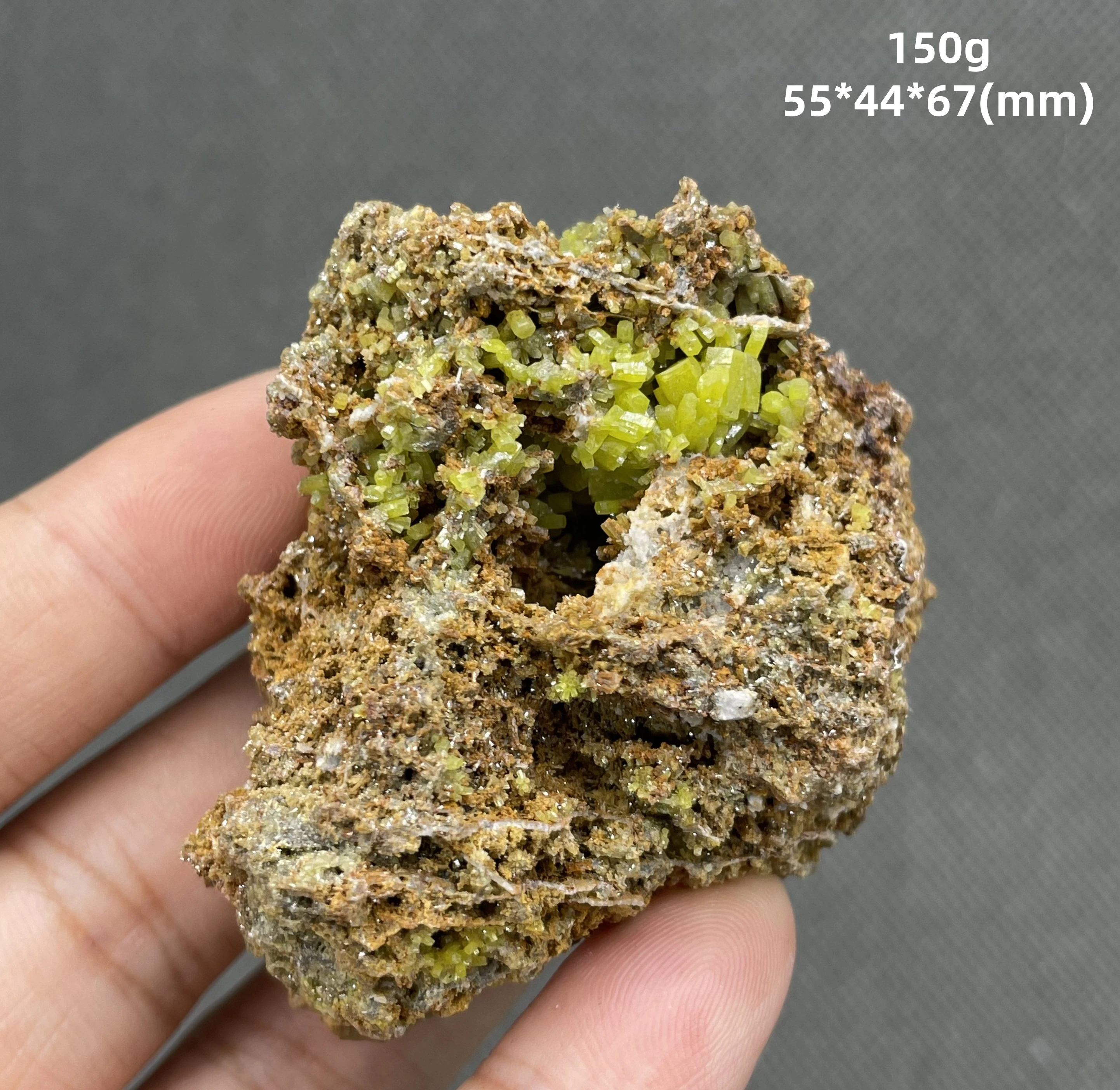 150 g Natural Pyromorphite mineral specimen + healing quartz crystals and stones rock gemstone
150 g Natural Pyromorphite mineral specimen + healing quartz crystals and stones rock gemstone