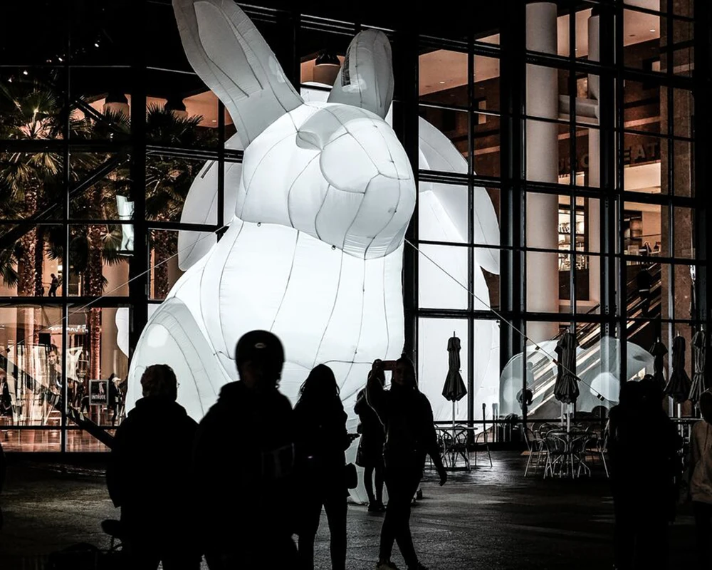 wholesale Popular outdoor white giant inflatable rabbit with LED light inflatable easter bunny model for festival decoration
wholesale Popular outdoor white giant inflatable rabbit with LED light inflatable easter bunny model for festival decoration