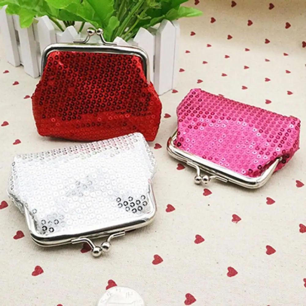 9cm Women Coin Purse Sequins Buckle Mini Change Coin Purse Clutch Handy Wallet Bag Plush Shiny Embroidery Keychain Club Pouch
9cm Women Coin Purse Sequins Buckle Mini Change Coin Purse Clutch Handy Wallet Bag Plush Shiny Embroidery Keychain Club Pouch