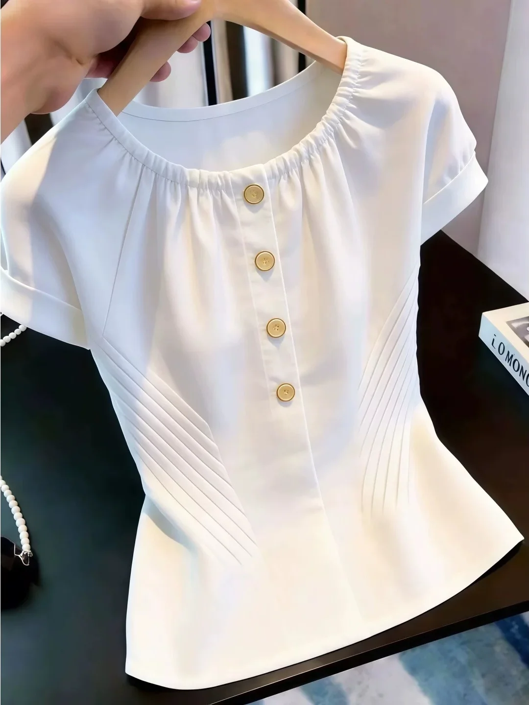Elegant Pure Color round Neck Short Sleeve T-Shirt Single Button Women's Summer Fashionable Versatile Casual Comfortable Top
Elegant Pure Color round Neck Short Sleeve T-Shirt Single Button Women's Summer Fashionable Versatile Casual Comfortable Top