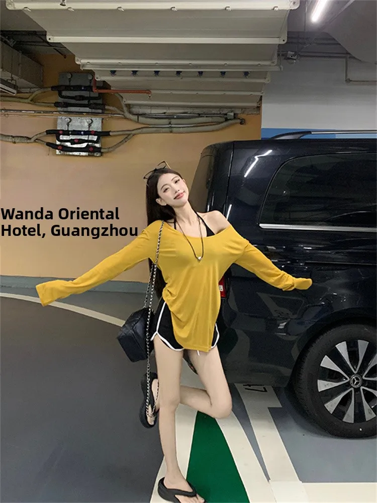 American Style Spring Set Women's New Short Pants Whole Ootd Matching High Waist Yellow T-Shirt round Neck Long Sleeve Casual...
American Style Spring Set Women's New Short Pants Whole Ootd Matching High Waist Yellow T-Shirt round Neck Long Sleeve Casual...