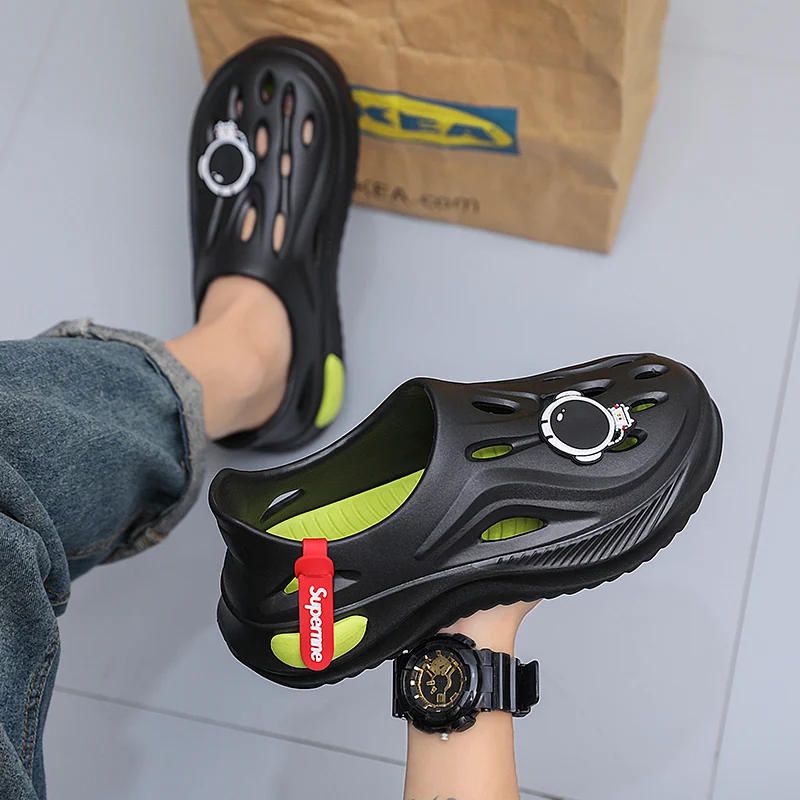 Summer Men's Classic Sandals Anti slip Beach Hole Shoes Slip-on Hollow Sports Sandals Outdoor Lightweight Water Garden Shoes
Summer Men's Classic Sandals Anti slip Beach Hole Shoes Slip-on Hollow Sports Sandals Outdoor Lightweight Water Garden Shoes