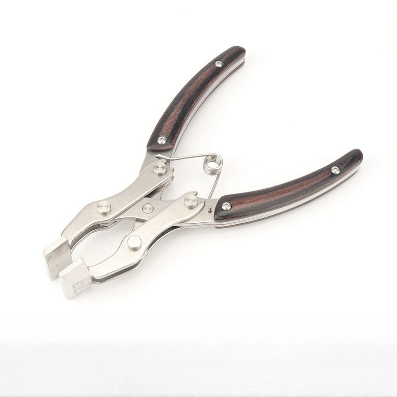 Leather mouth gold pliers flat mouth leather edge folded edge edge pressing pliers leather bags luggage shoes
Leather mouth gold pliers flat mouth leather edge folded edge edge pressing pliers leather bags luggage shoes