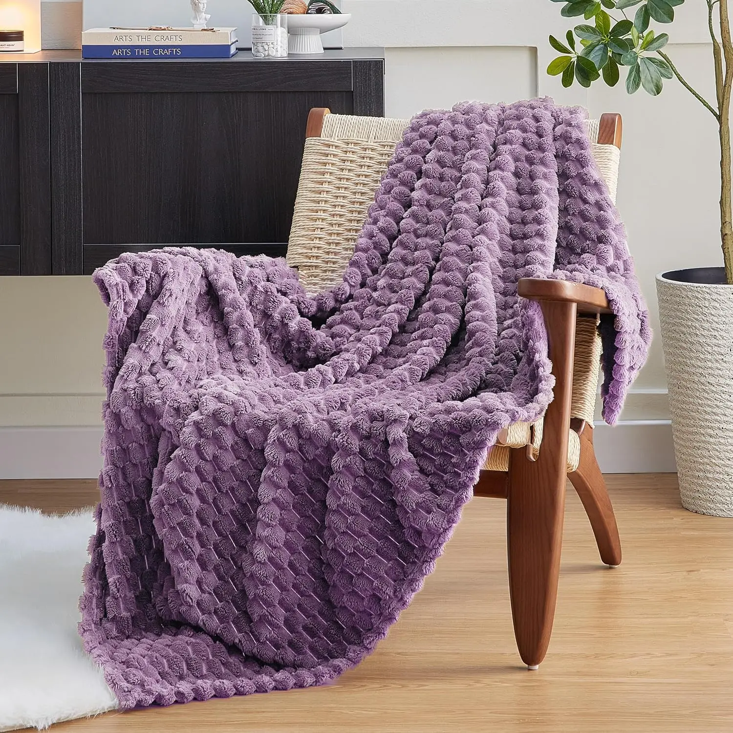 Fleece Throw Blanket For Couch Or Bed - 3D Imitation Turtle Shell Jacquard Decorative Blankets - Cozy Soft Lightweight Fuzzy
Fleece Throw Blanket For Couch Or Bed - 3D Imitation Turtle Shell Jacquard Decorative Blankets - Cozy Soft Lightweight Fuzzy