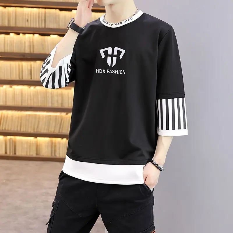 Fashion Printed Spliced Letter Striped Fake Two Piece T-Shirt Men's Clothing 2023 Summer New Casual Pullovers Korean Tee Shirt
Fashion Printed Spliced Letter Striped Fake Two Piece T-Shirt Men's Clothing 2023 Summer New Casual Pullovers Korean Tee Shirt