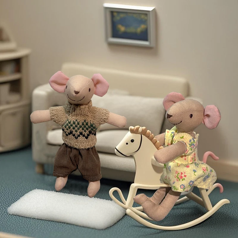 15cm Handmade Fabric Mouse Accessory Role-Playing Dollhouse Decor The Perfect Gift for Christmas and Thanksgiving
15cm Handmade Fabric Mouse Accessory Role-Playing Dollhouse Decor The Perfect Gift for Christmas and Thanksgiving