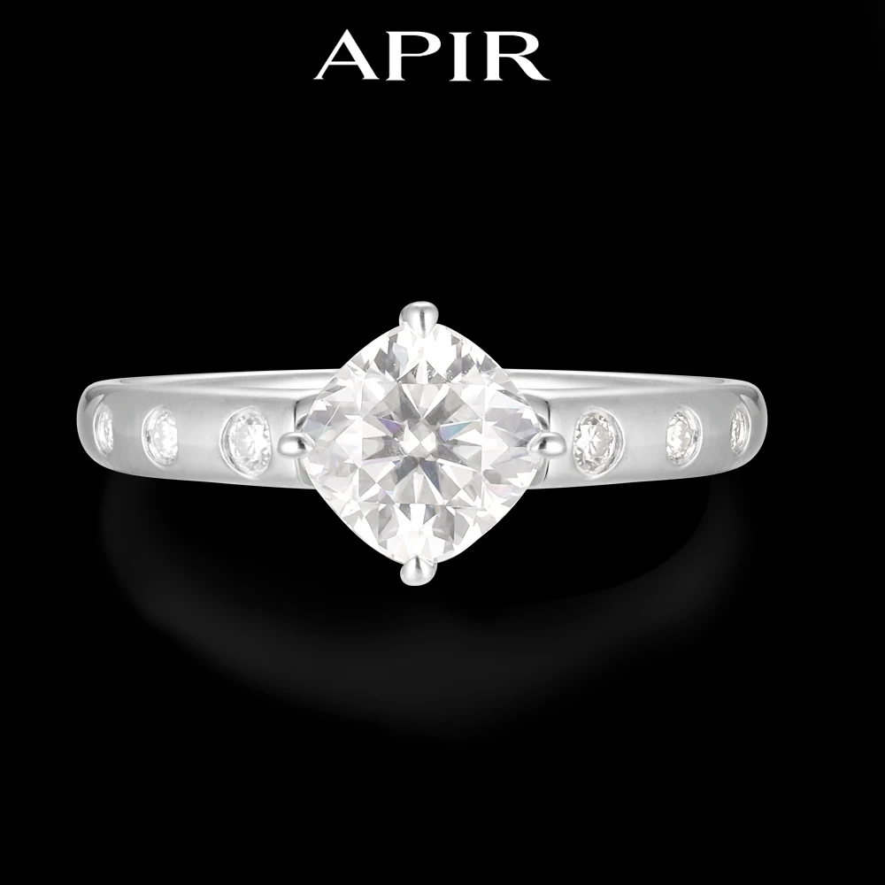 APIR 925 Sterling Silver 4 Claw Inlay Moissanite Ring D Color VVS1 Original Engagement Jewelry High Luxury Quality Couple Ring
APIR 925 Sterling Silver 4 Claw Inlay Moissanite Ring D Color VVS1 Original Engagement Jewelry High Luxury Quality Couple Ring