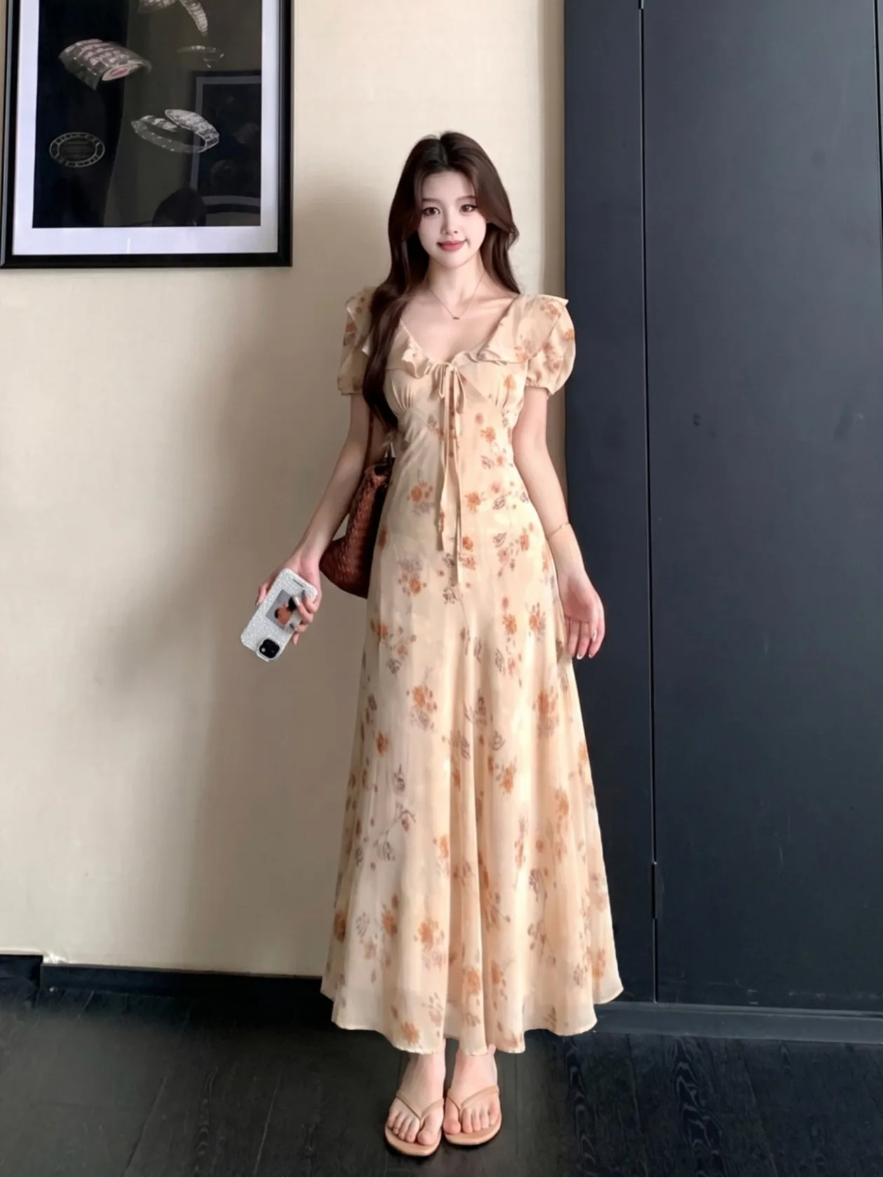 plus Size Floral Print Short Sleeve Dress High Waist Concealing Flattering Long Skirt Korean Style Commute Casual V-Neck Dress
plus Size Floral Print Short Sleeve Dress High Waist Concealing Flattering Long Skirt Korean Style Commute Casual V-Neck Dress