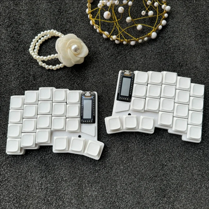 Corne 42 Key Low Profile Split Mechanical Keyboards Ergonomic Custom Zmk Bluetooth Nice View Screen Wireless Split Horn Keyboard
Corne 42 Key Low Profile Split Mechanical Keyboards Ergonomic Custom Zmk Bluetooth Nice View Screen Wireless Split Horn Keyboard
