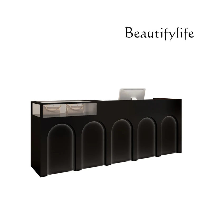 Simple light luxury clothing store, cashier, nail salon, small bar, beauty salon, jewelry store, front desk
Simple light luxury clothing store, cashier, nail salon, small bar, beauty salon, jewelry store, front desk