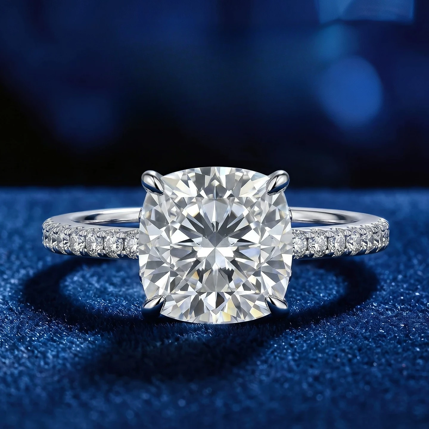 S925 Silver Ring Fat Square High Fire Color 4ct Moissanite D Color Proposal and Engagement Female Jewelry
S925 Silver Ring Fat Square High Fire Color 4ct Moissanite D Color Proposal and Engagement Female Jewelry