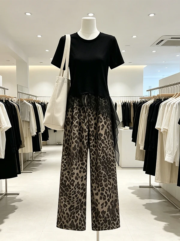 Large Size Women's Summer New Black Asymmetrical Leopard Print T-Shirt And Wide Leg Pants Set Casual High Waist Long Pants
Large Size Women's Summer New Black Asymmetrical Leopard Print T-Shirt And Wide Leg Pants Set Casual High Waist Long Pants