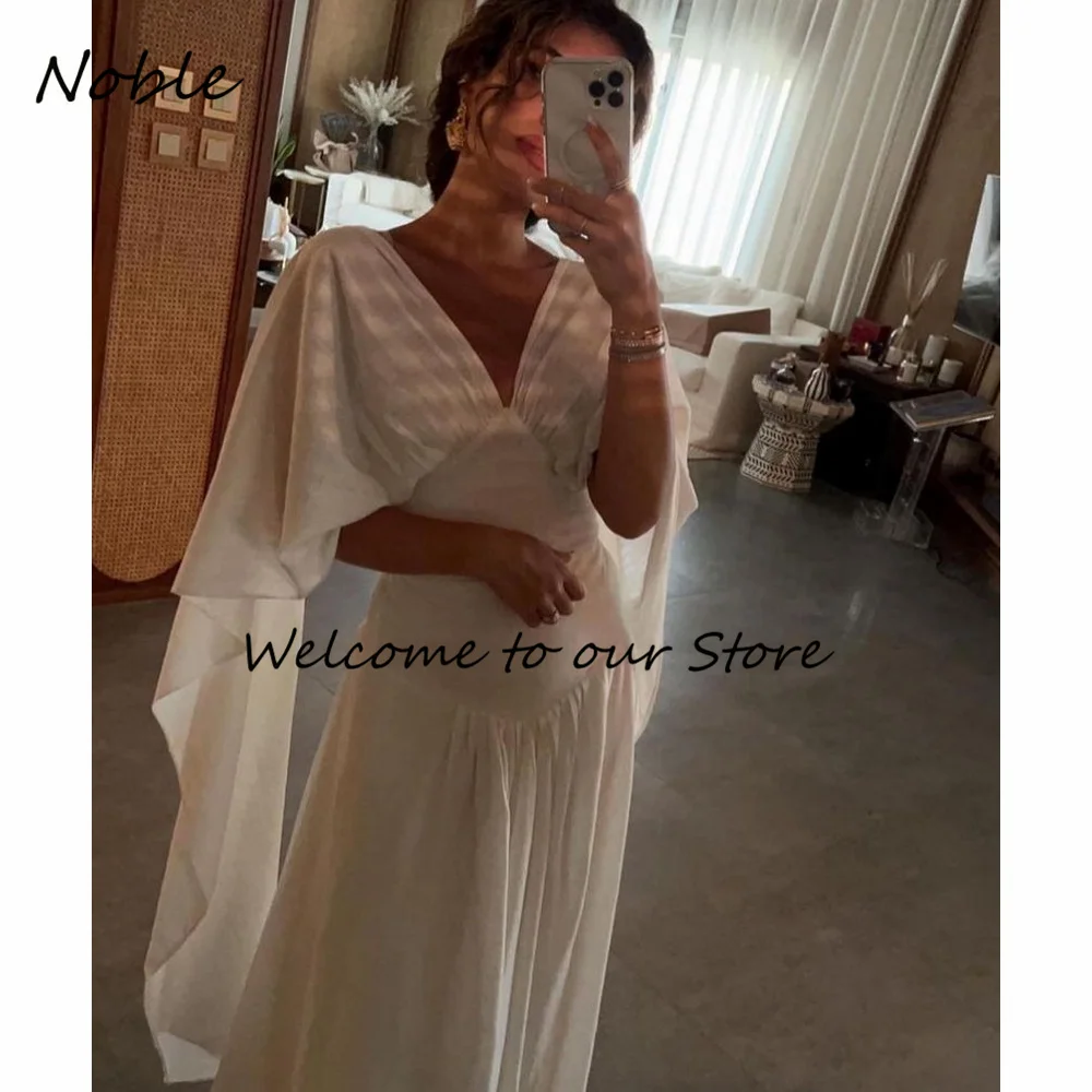 Noble Elegant Pleated Formal Occasion Gowns V-Neck Chiffon Evening Dress Floor-Length Party Dress for Women Long Prom Gown
Noble Elegant Pleated Formal Occasion Gowns V-Neck Chiffon Evening Dress Floor-Length Party Dress for Women Long Prom Gown