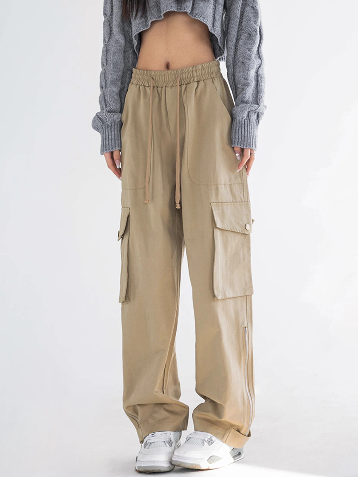 2024 Spring Autumn New Women Multiple Pockets Workwear Pants Unisex Street Chic Casual Trousers High Waist Wide Leg Zip Pants
2024 Spring Autumn New Women Multiple Pockets Workwear Pants Unisex Street Chic Casual Trousers High Waist Wide Leg Zip Pants