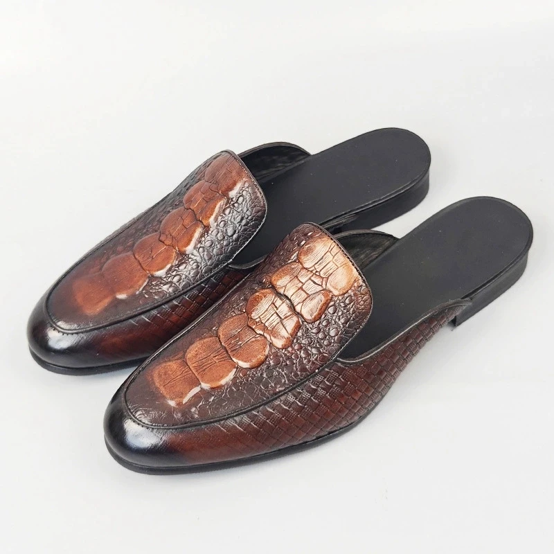 Men's Flat Mules Slippers Slip on Genuine Cowhide Leather Luxury Crocodile Pattern Loafer Slides Closed Pointed Toe Half Shoes
Men's Flat Mules Slippers Slip on Genuine Cowhide Leather Luxury Crocodile Pattern Loafer Slides Closed Pointed Toe Half Shoes