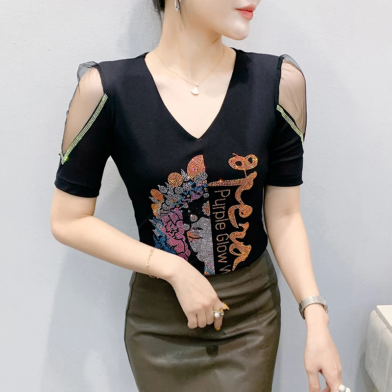 2025,New,Summer,European,Clothes,Ethnic style,T-Shirt,Chic,Sexy,V-Neck,Patchwork,Shiny,Diamond,Women,Tops,Short Sleeve,Tees,5408
2025,New,Summer,European,Clothes,Ethnic style,T-Shirt,Chic,Sexy,V-Neck,Patchwork,Shiny,Diamond,Women,Tops,Short Sleeve,Tees,5408