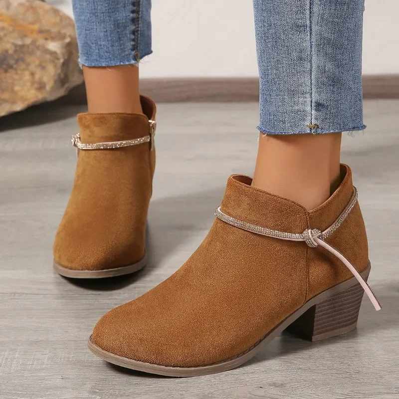 Women's Ankle Boots Autumn Low Heel Work Boots Platform Sexy Ladies Solid Color High Heels Boots Shoes 2025 Winter High Quality
Women's Ankle Boots Autumn Low Heel Work Boots Platform Sexy Ladies Solid Color High Heels Boots Shoes 2025 Winter High Quality
