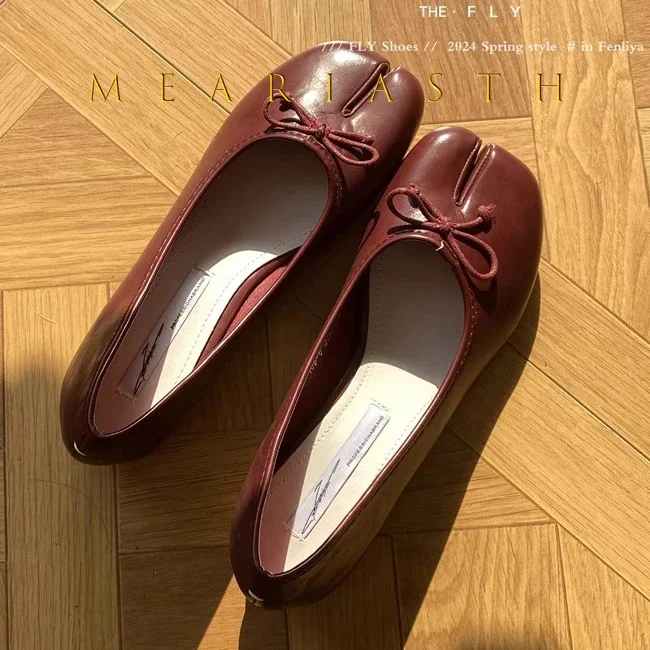 Tabi Shoes Ballet Falts Кожаные балетки для женщин Туфли на плоской подошве с раздельным носком Туфли таби без шнуровки с мягкой подошвой Мокасины с бантом
Tabi Shoes Ballet Falts Кожаные балетки для женщин Туфли на плоской подошве с раздельным носком Туфли таби без шнуровки с мягкой подошвой Мокасины с бантом