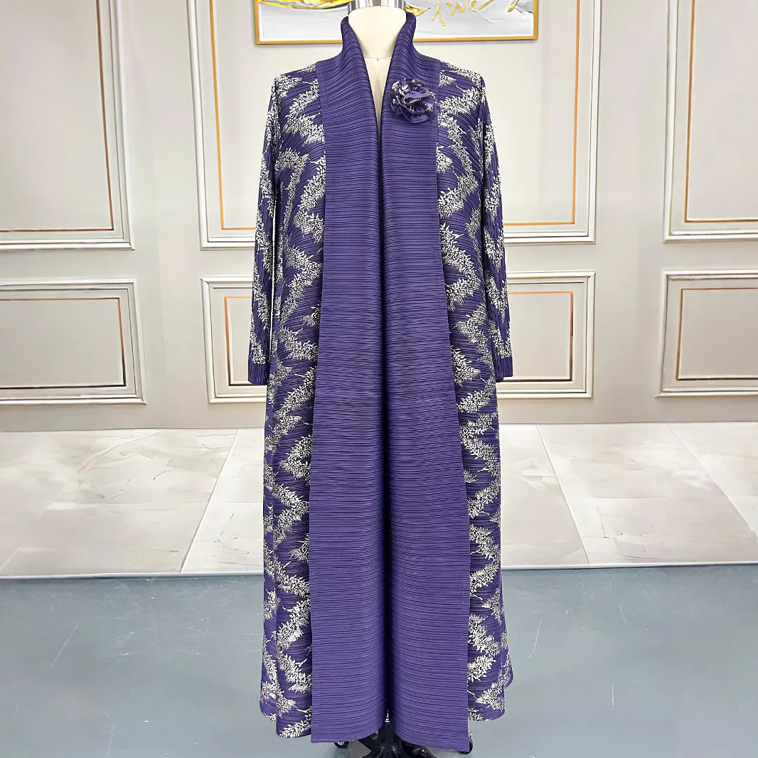 Long Sleeve Gold Embossed Outerwear Women's Abaya Gown Triple Pleat Summer Fashion plus Size Regular Fit Casual Wear
Long Sleeve Gold Embossed Outerwear Women's Abaya Gown Triple Pleat Summer Fashion plus Size Regular Fit Casual Wear