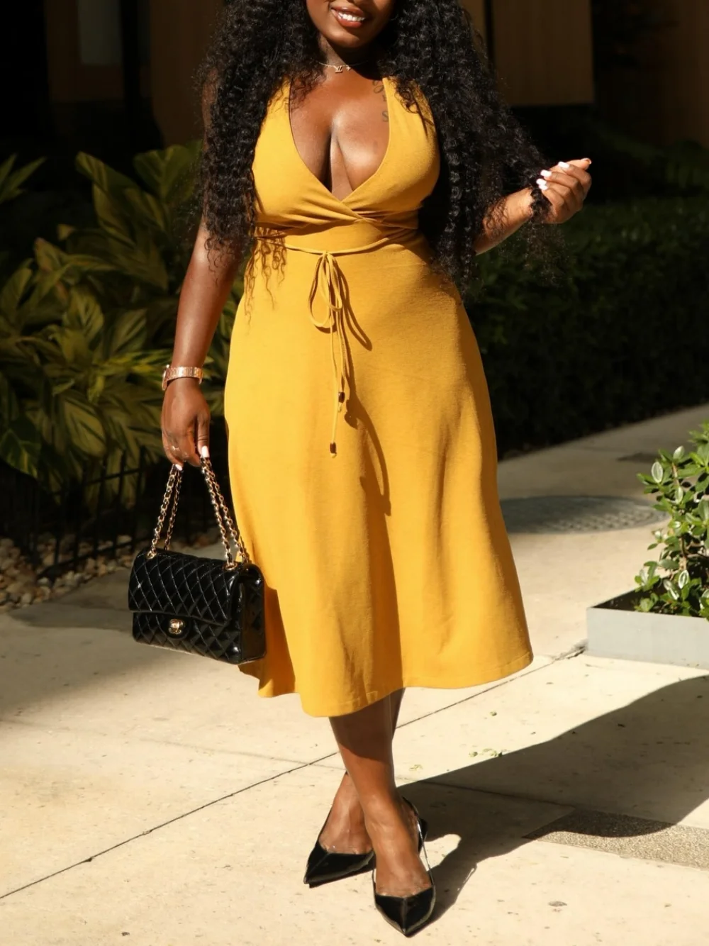 Women's retro commuting new summer fashion slim elegant holiday long skirt female street fashion halter neck dress
Women's retro commuting new summer fashion slim elegant holiday long skirt female street fashion halter neck dress