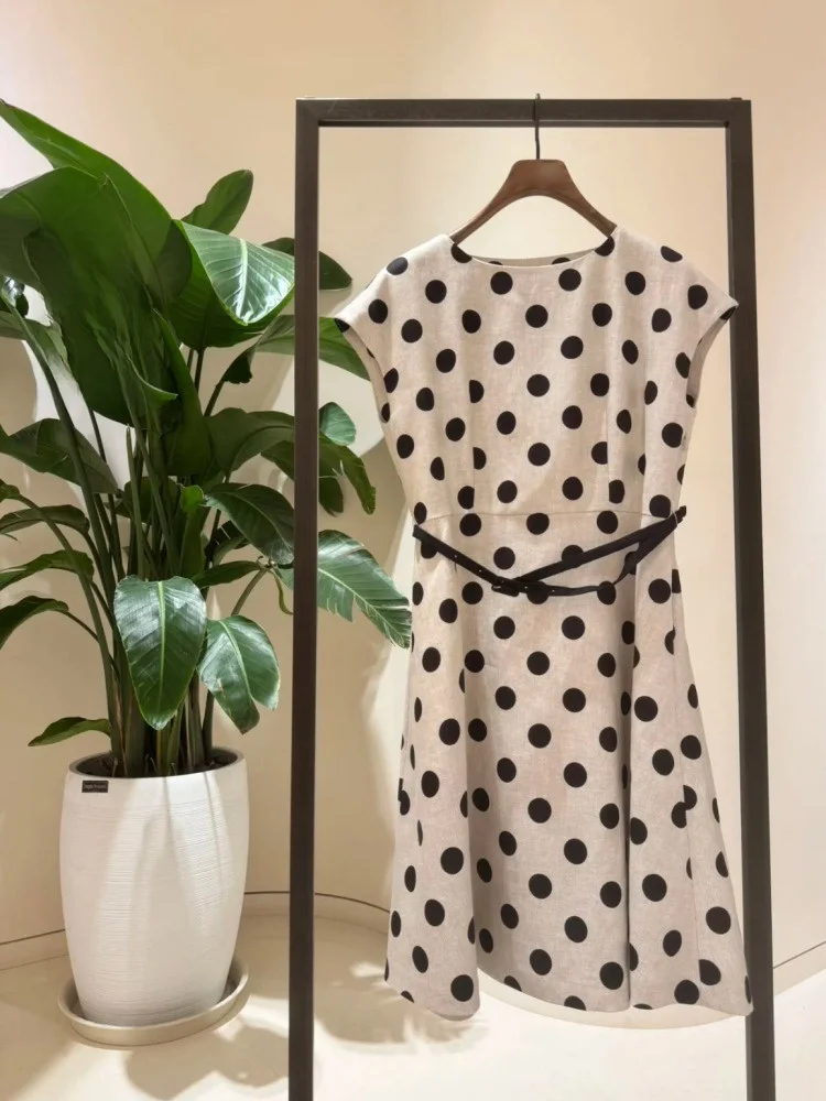 7U IC2025 Summer Vacation Floral Print round Neck Sleeveless Dress High Waist A-Line Skirt Casual Evening Gown Women's Dress
7U IC2025 Summer Vacation Floral Print round Neck Sleeveless Dress High Waist A-Line Skirt Casual Evening Gown Women's Dress
