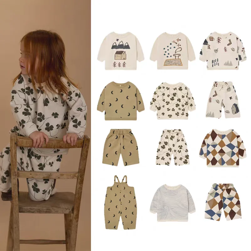 Детский комплект свитшотов, зима 2024, Новое поступление, модная теплая толстовка с капюшоном на флисовой подкладке для мальчиков и девочек, спортивные штаны из 100% хлопка
Детский комплект свитшотов, зима 2024, Новое поступление, модная теплая толстовка с капюшоном на флисовой подкладке для мальчиков и девочек, спортивные штаны из 100% хлопка