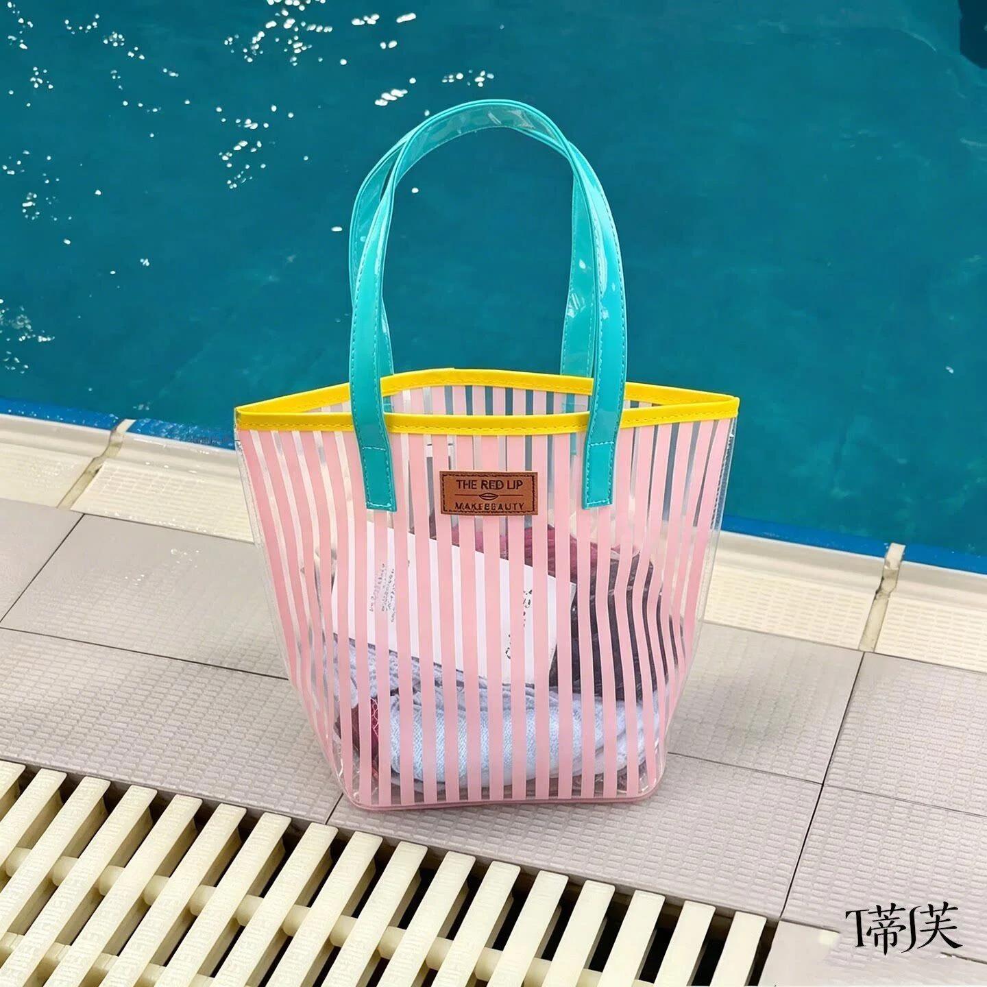 Waterproof Transparent Swimming Storage Bag Cute Lightweight Large Capacity Swimsuit Bag Handheld Portable Multifunctional To...
Waterproof Transparent Swimming Storage Bag Cute Lightweight Large Capacity Swimsuit Bag Handheld Portable Multifunctional To...