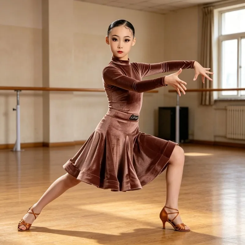 Girls Warm Velvet Latin Dance Dress Kids Long Sleeve High Neck Flared Skirt Winter Competition Costume Line Dance Clothing Women
Girls Warm Velvet Latin Dance Dress Kids Long Sleeve High Neck Flared Skirt Winter Competition Costume Line Dance Clothing Women
