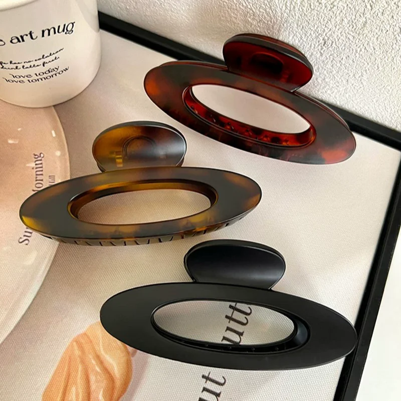 Spring New 11CM Ring Hollow Jelly Transparent Color Hair Clip Simple Retro Plastic Shark Clip Hair Accessories For Woman Girls
Spring New 11CM Ring Hollow Jelly Transparent Color Hair Clip Simple Retro Plastic Shark Clip Hair Accessories For Woman Girls