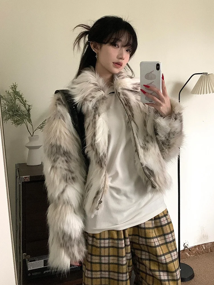 Зимняя шуба из искусственного меха 2025 года, женская теплая повседневная куртка-косуха из искусственного меха, имитация меха
Зимняя шуба из искусственного меха 2025 года, женская теплая повседневная куртка-косуха из искусственного меха, имитация меха
