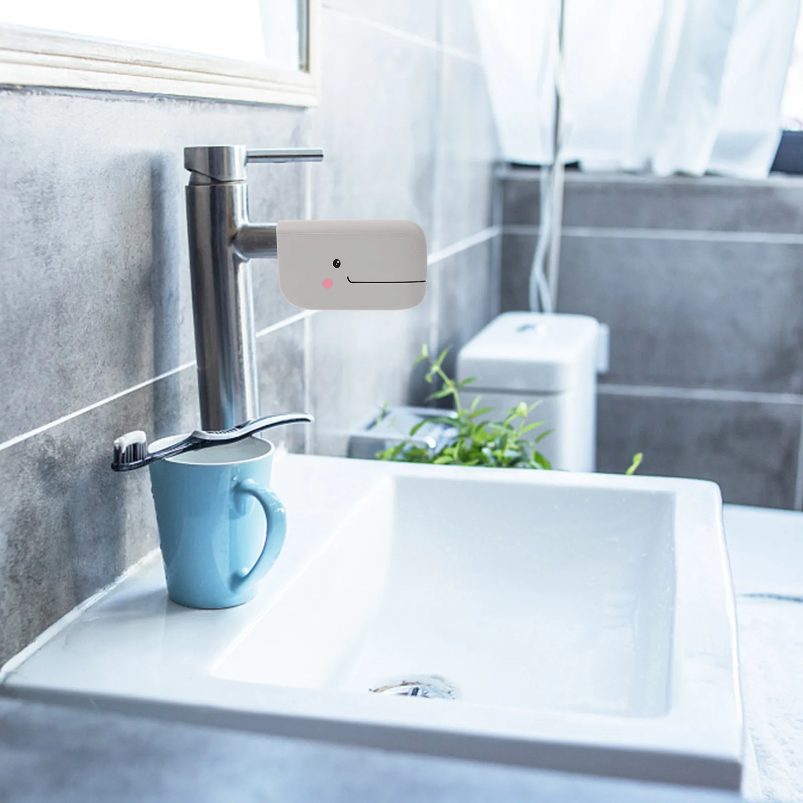 Whale Shaped Silicone Faucet Cover Bathtub Baby Bath Spout Cover Safety Spout Guard for Kids Bathroom Tub Faucet Protector
Whale Shaped Silicone Faucet Cover Bathtub Baby Bath Spout Cover Safety Spout Guard for Kids Bathroom Tub Faucet Protector