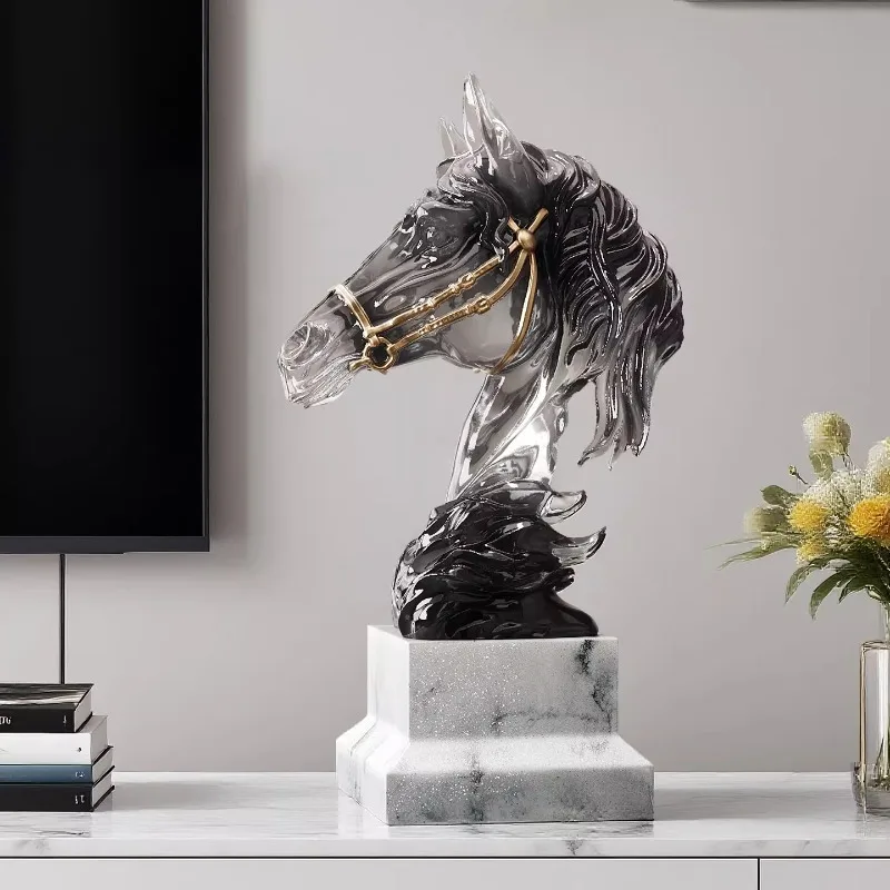 Room Decor Hongyun Horse Head Ornament Art Resin Sculpture Luxury Living Room TV Cabinet Entrance Decoration Office Craft
Room Decor Hongyun Horse Head Ornament Art Resin Sculpture Luxury Living Room TV Cabinet Entrance Decoration Office Craft
