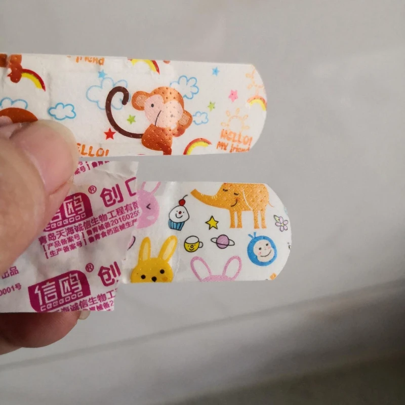 Cute Cartoon Kids Band Aid 100Pcs Waterproof Hemostasis Adhesive Wound Plaster First Aid Medical Supplies
Cute Cartoon Kids Band Aid 100Pcs Waterproof Hemostasis Adhesive Wound Plaster First Aid Medical Supplies