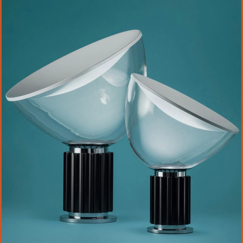 Simple modern high-end designer model room, living room, bedroom, bedside glass radar desk lamp
Simple modern high-end designer model room, living room, bedroom, bedside glass radar desk lamp