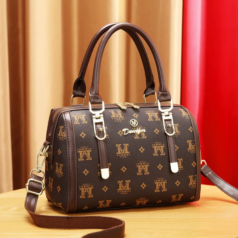 Brand Womens Shoulder Messenger Bags Luxury Handbags Women Boston Pillow Bags Designer High Quality Crossbody Bags for Women
Brand Womens Shoulder Messenger Bags Luxury Handbags Women Boston Pillow Bags Designer High Quality Crossbody Bags for Women