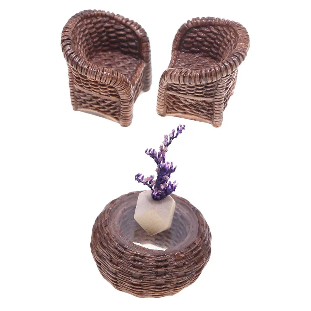 1Set Miniature Wicker Furniture Set Dollhouse Table and Chairs Realistic Rattan Design Portable Lightweight for Creative Play
1Set Miniature Wicker Furniture Set Dollhouse Table and Chairs Realistic Rattan Design Portable Lightweight for Creative Play